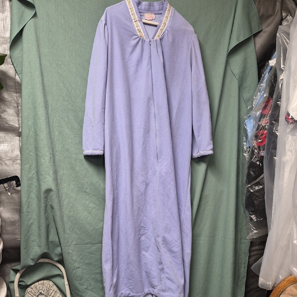 Vintage Lavender Womens L (16-18) Long Half Zip Nightgown Robe